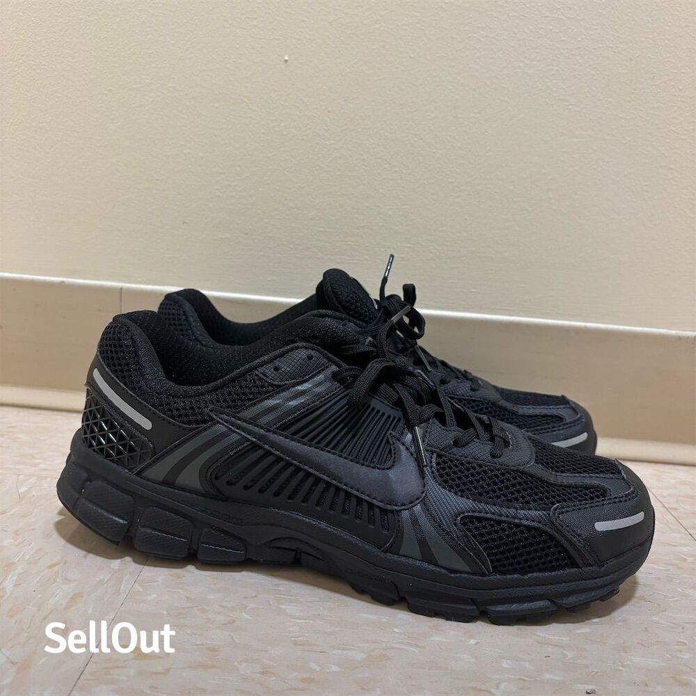 Nike Vomero 5 Men's Running Shoes Black Size 11